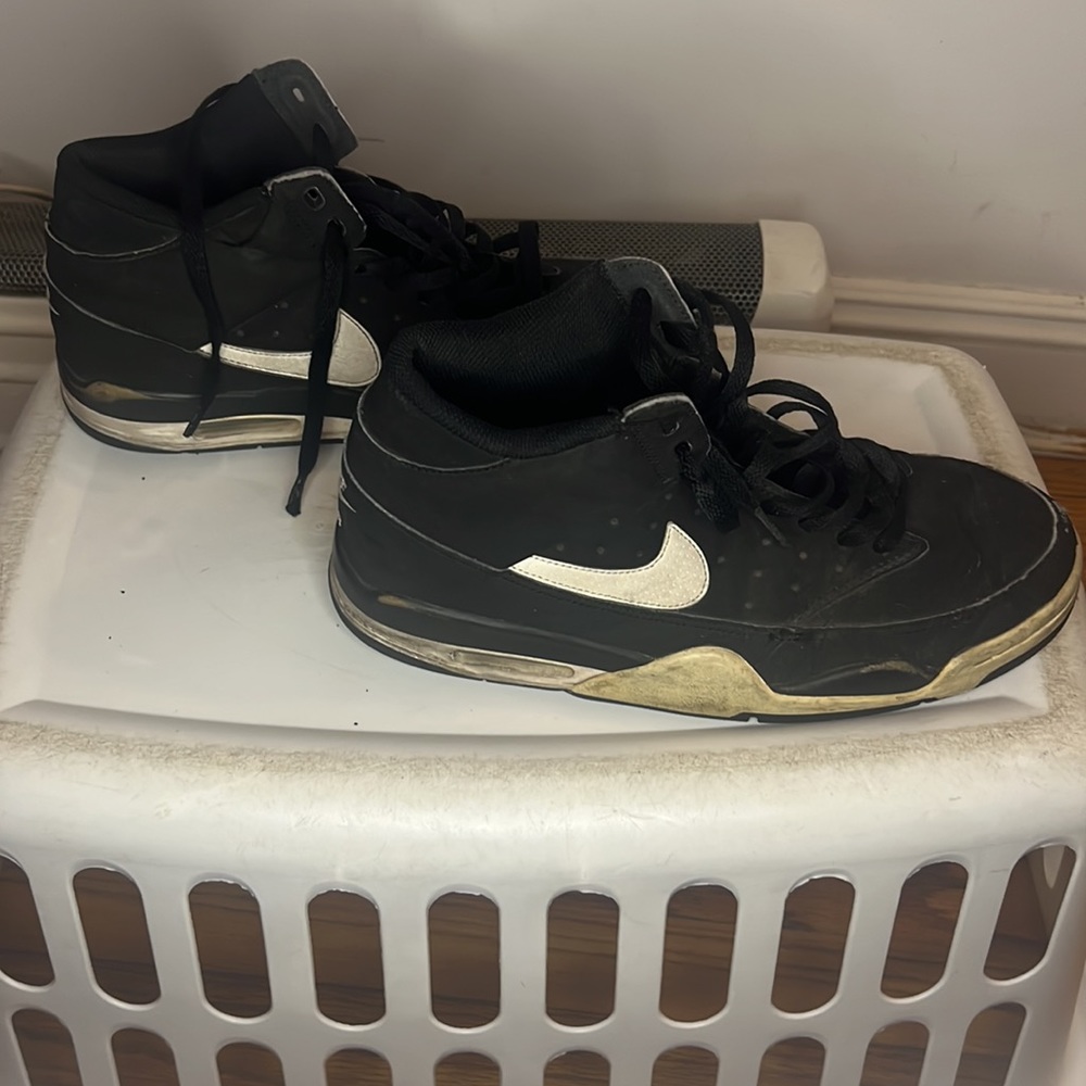 Nike Flight - Picture 2 of 3